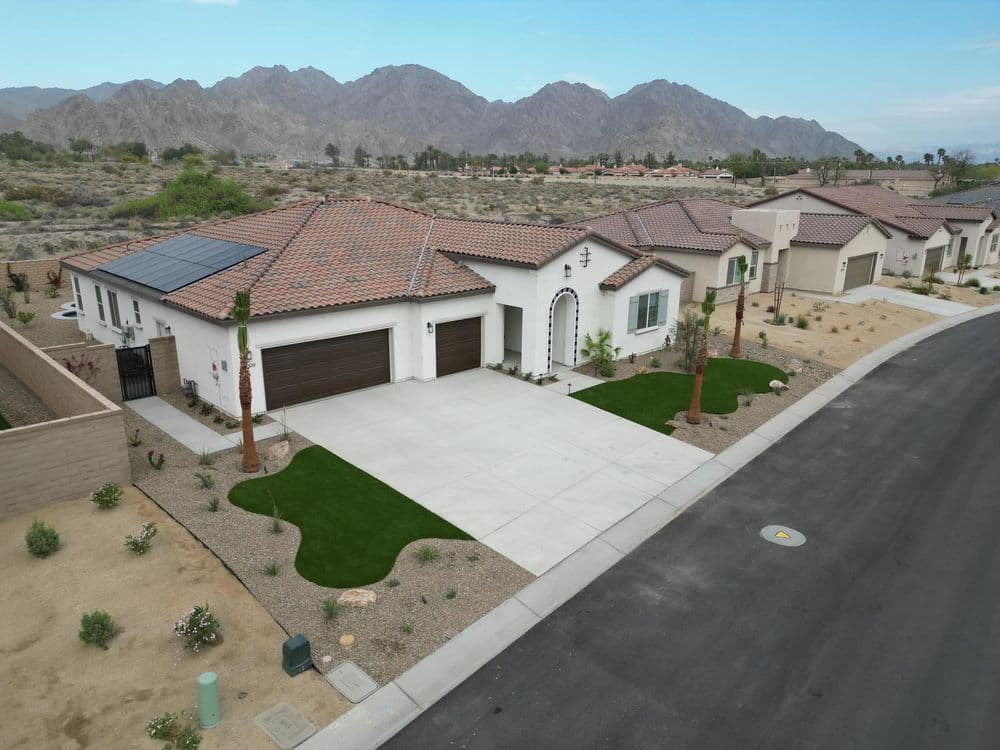 Gallery photos for Beautiful Desert Landscaping in La Quinta: Image #1